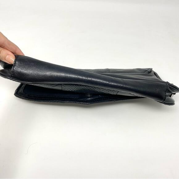 Sam Edelman Black Snakeskin Patchwork 100% Leather Edgy Trendy Envelope Clutch - Picture 3 of 8